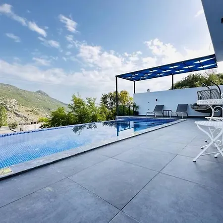 Serengeti / Kalkan מלון 4*